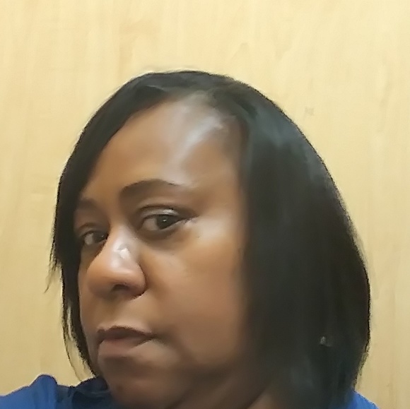 Meet your Posher, Frances - Picture 2 of 2